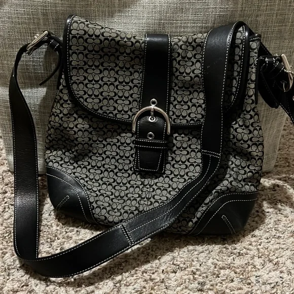 Pre-owned Coach Signature C Black Leather/canvas Crossbody Bag - Picture 1 of 10